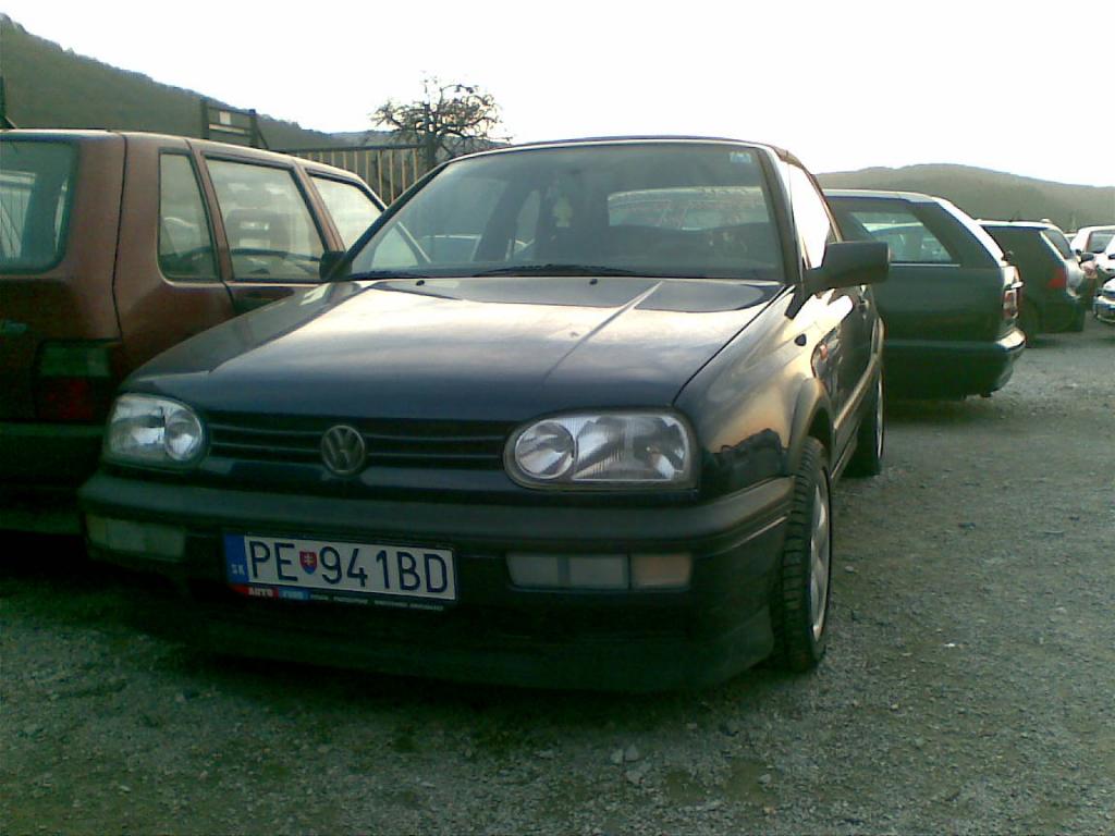 VOLKSWAGEN GOLF CABRIO